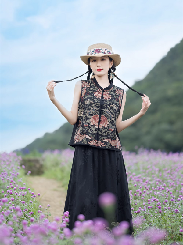 Women's Black Embrodrey