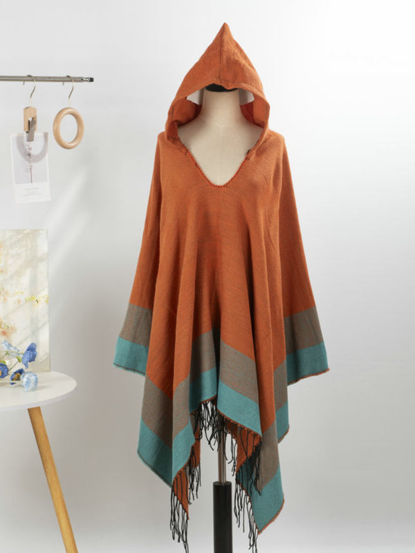 Chic Weekend Warmth Hooded Poncho — Effortless Fit, Elegantly Flattering Layer