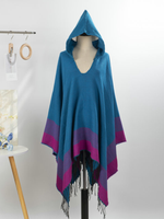 Chic Weekend Warmth Hooded Poncho — Effortless Fit, Elegantly Flattering Layer