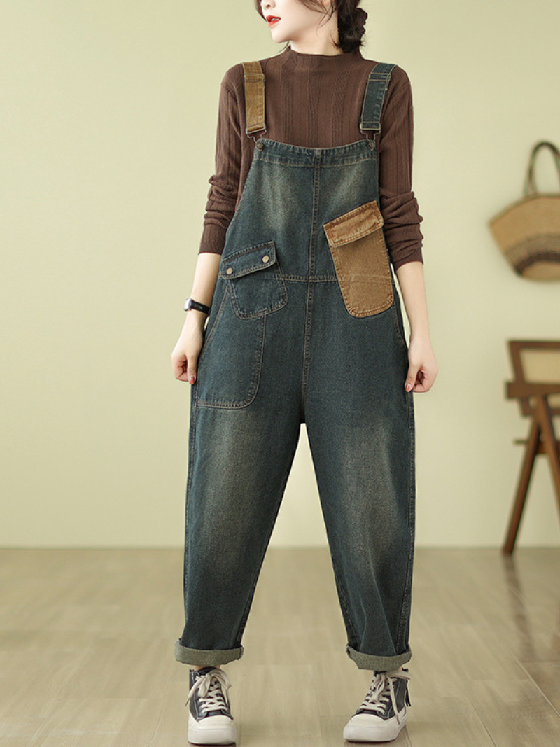 Structured women's dungaree overalls with wide leg fit and pockets