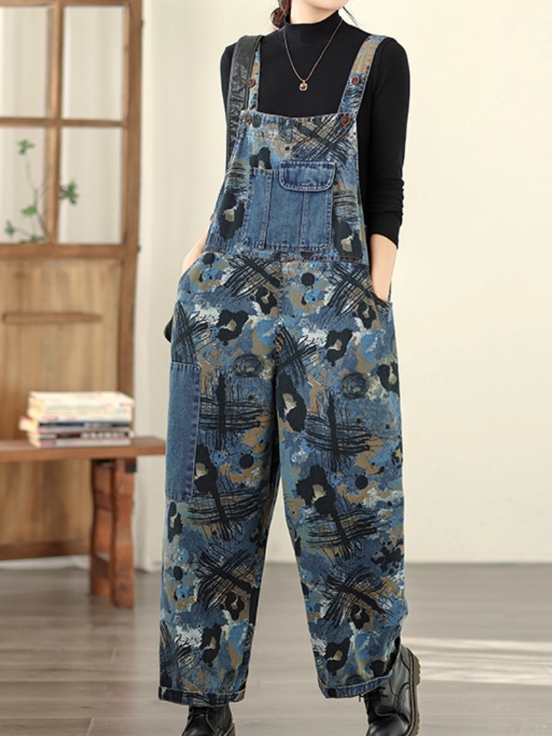 Artful Denim Overalls with Wide-Leg Silhouette and Modern Bib Detailing