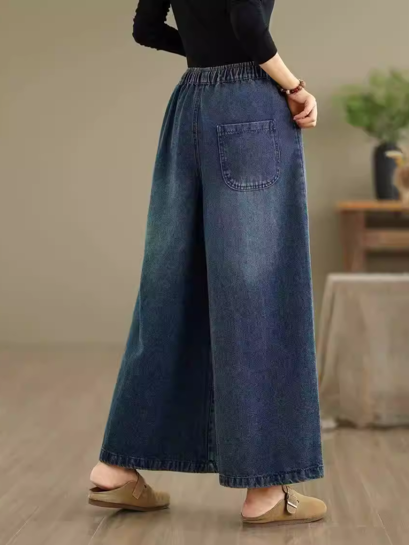 Artisanal Denim Cotton Culottes with Drawstring Waist and Whimsical Appliqué
