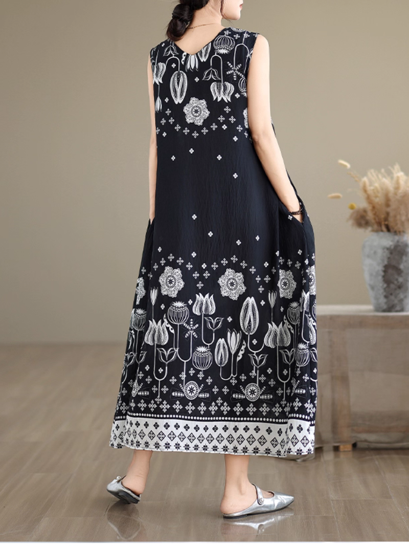 Women's  black sleeveless  A-line dress 