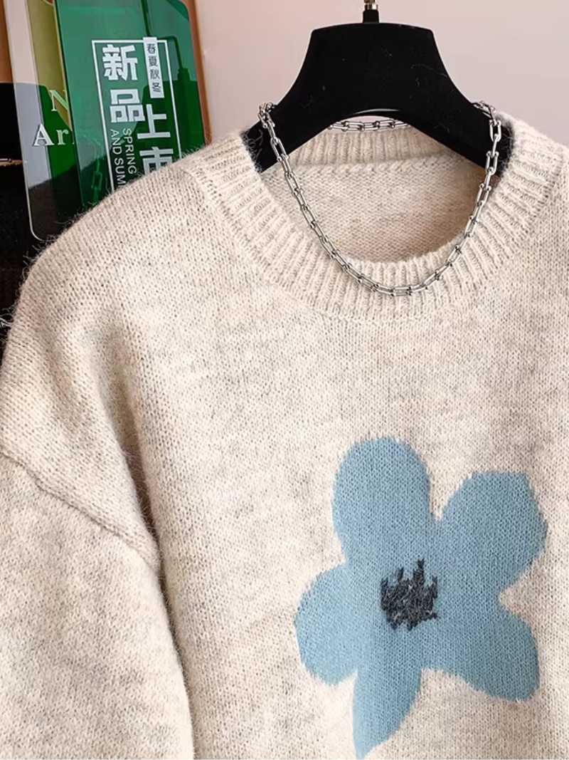 Chic Floral Intarsia Knit Sweater in Plush Acrylic Blend Comfort