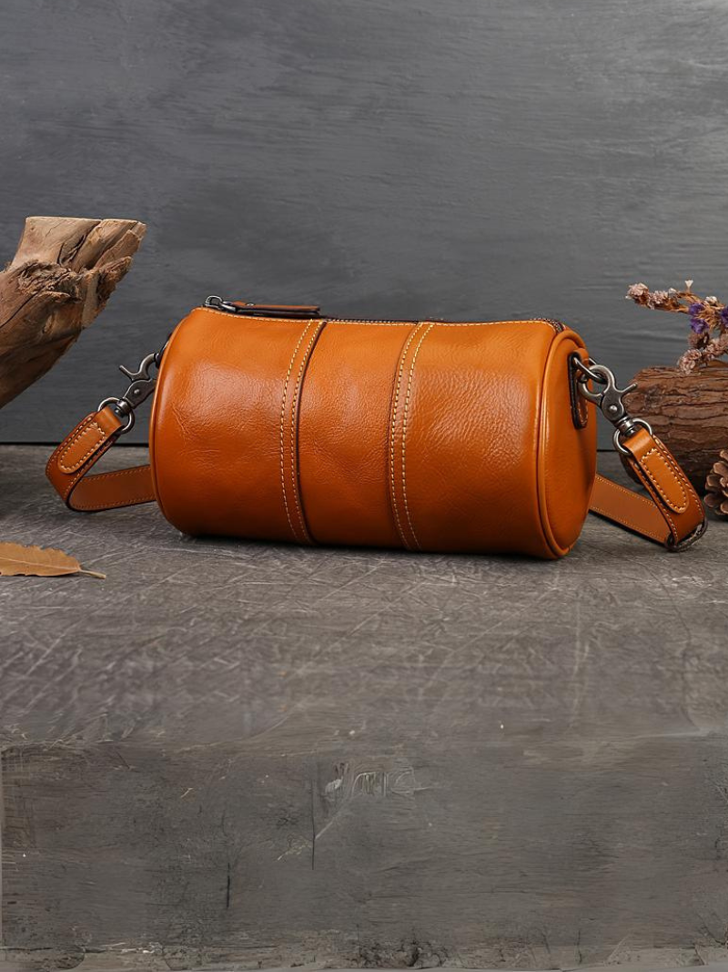 حقيبة نسائية Everday Take بتصميم وسادة وكتف واحد