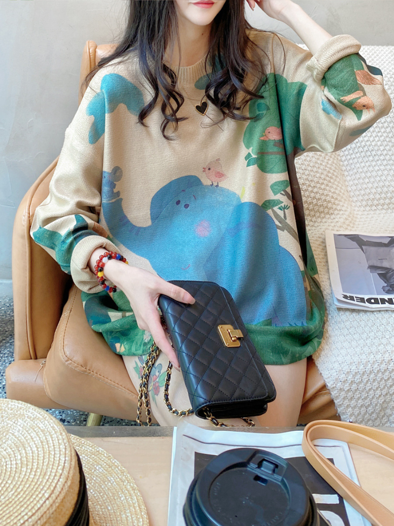 Charm Your Way Through Winter Women's knitted Cartoon Elephant Sweater