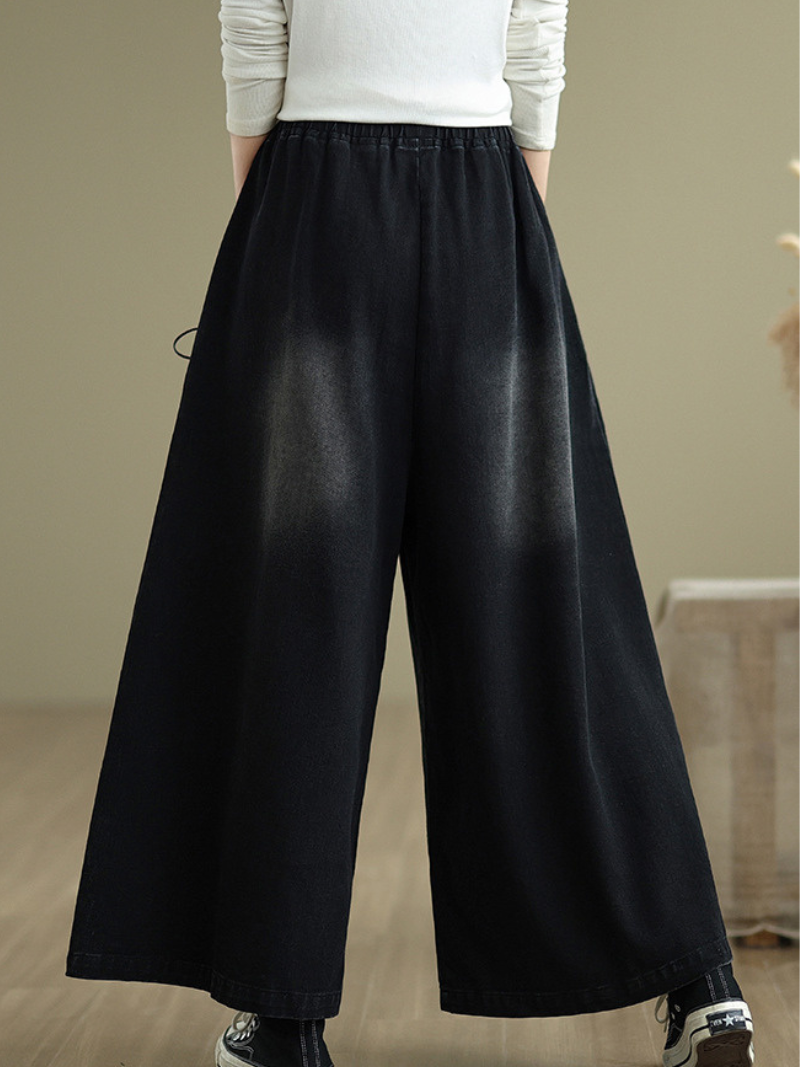 Women's Black Losse Bottom