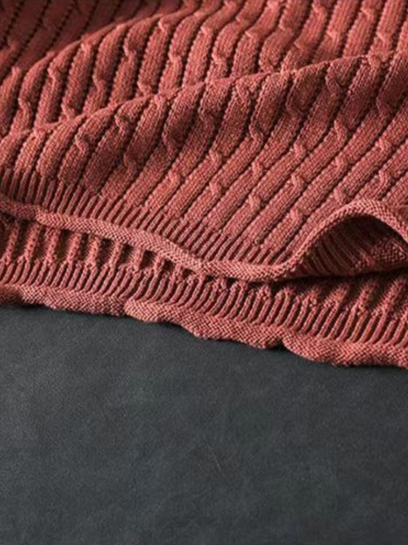 Chic Women’s Cotton Sweater with Contrast Pocket
