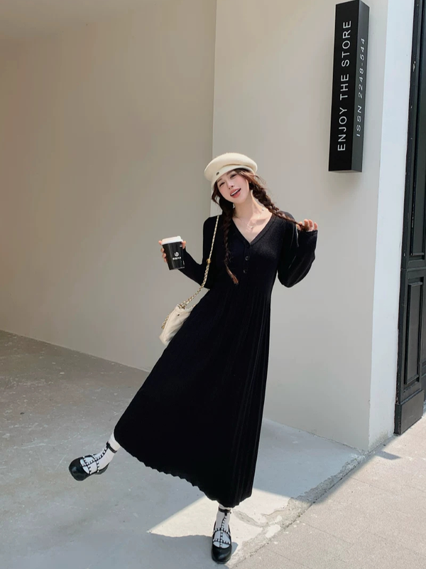 Desk-to-Dinner Confidence Pleated Midi Dress with Graceful Chiffon Movement Skirt