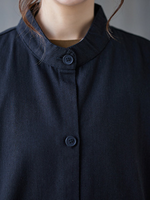 Boutons et poches légers à la mode des femmes
