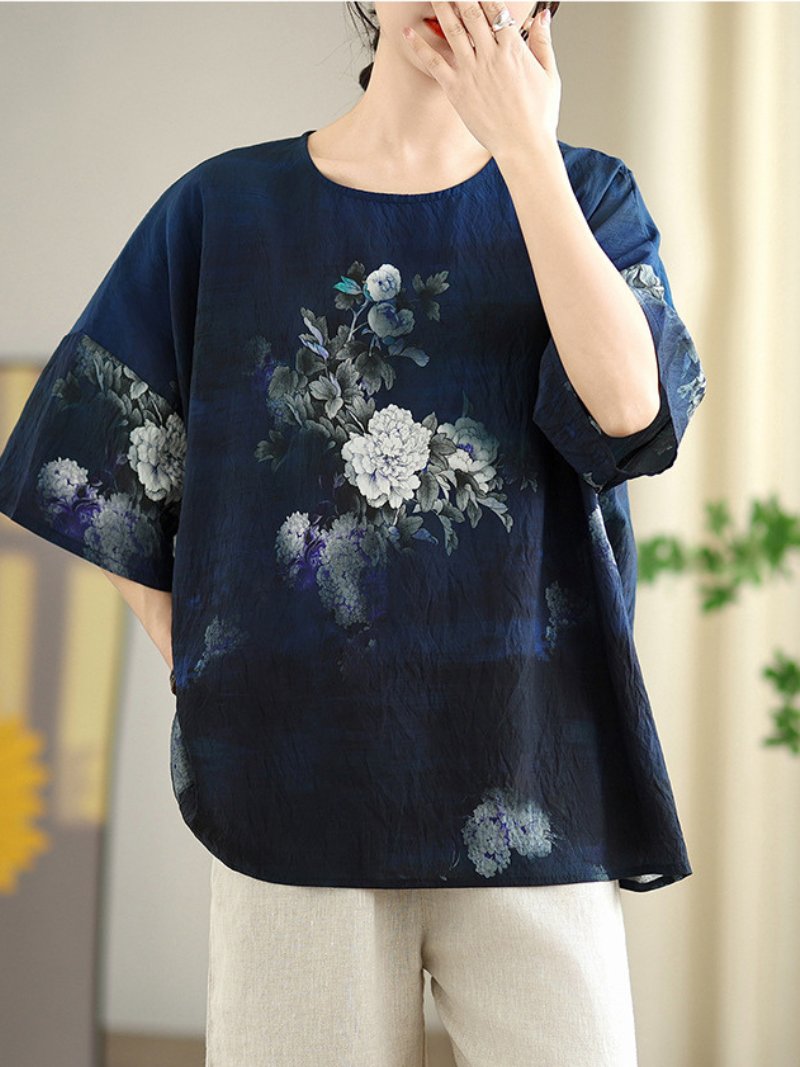 Elevated Everyday Floral Blouse — Airy, Flattering Fit for Effortless Polish