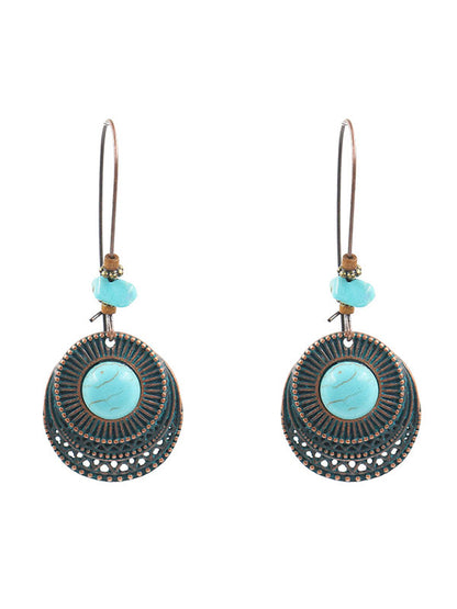 Ensemble, nous brillons des boucles d'oreilles