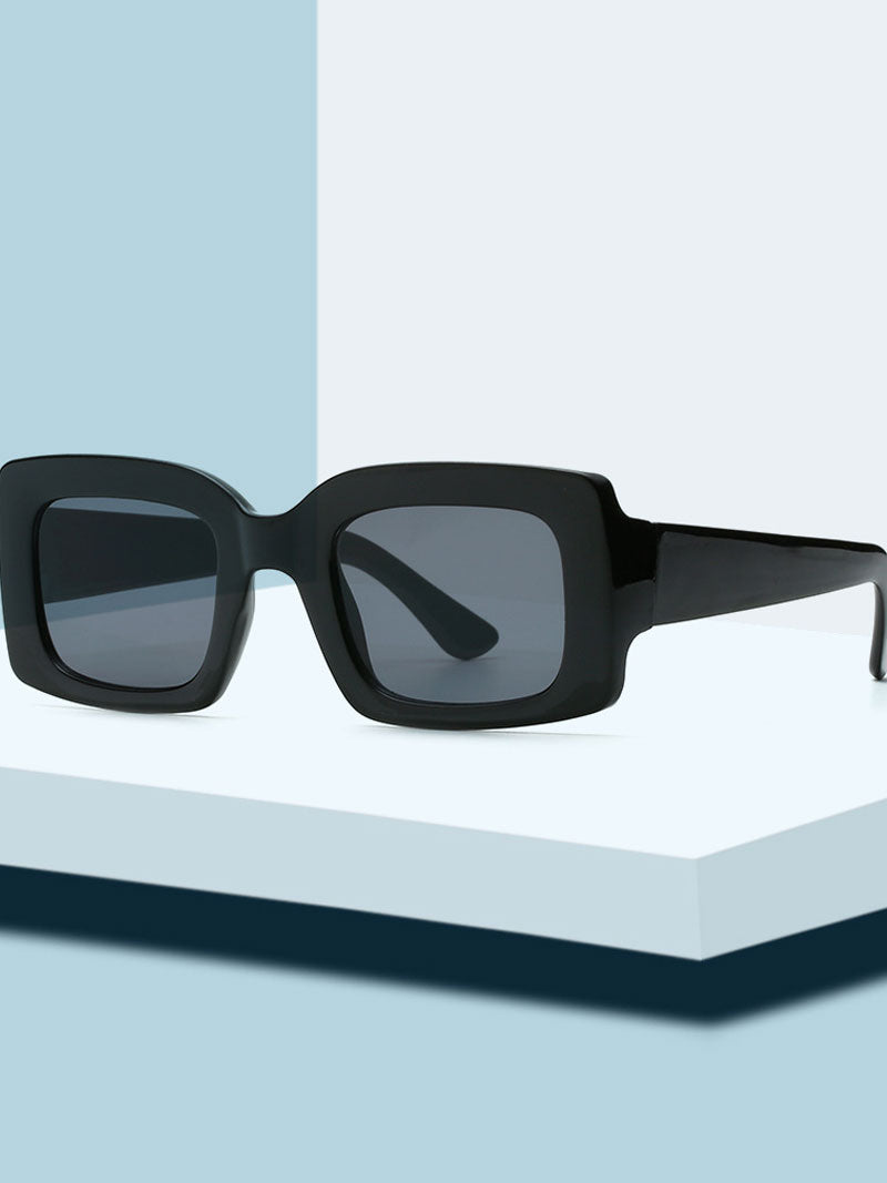Momento de comodidad de gafas de sol