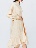 Vestido de encaje de Shiloh Midi