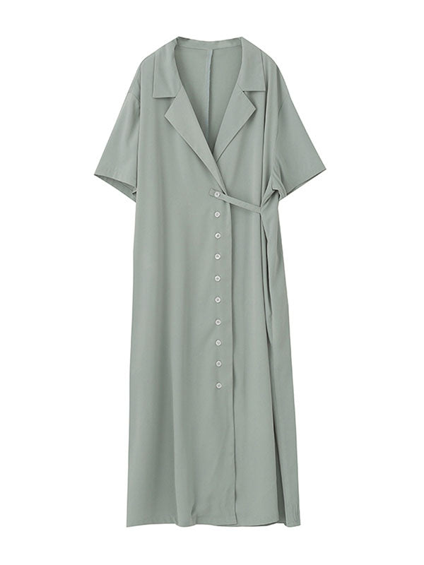 Une robe de chemise en cran